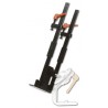 3633000 Extensie menghina sculptura lemn.